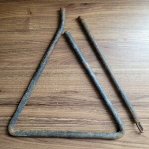 Vintage Irone Dinner Bell 12 Inch With Clanger Rusty